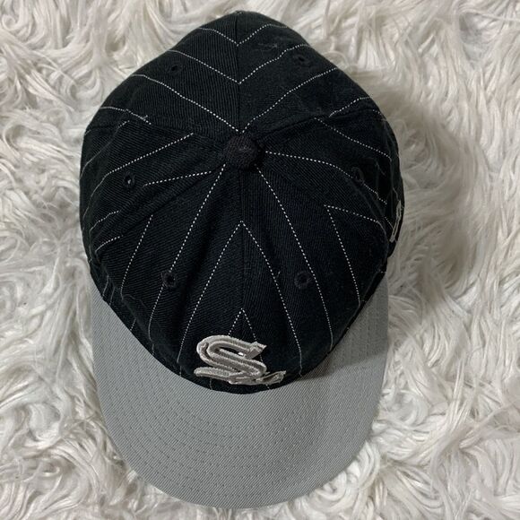 WHITE SOX wool baseball cap New Era 7 3/8 black with white pin stripes gray bill - Picture 3 of 11
